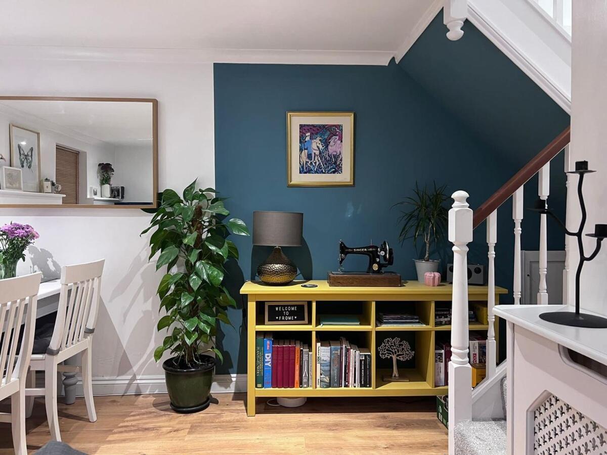 Cosy Georgian Cottage - Parking - Central Frome Eksteriør billede